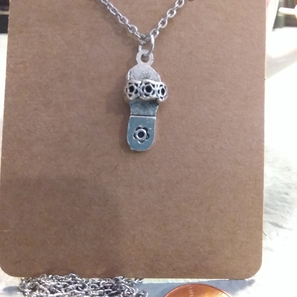 FlipFlop Necklace